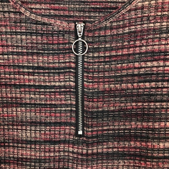 SO Crewneck Bodycon long sleeve Crewneck Dress Size XS Juniors - Picture 7 of 10